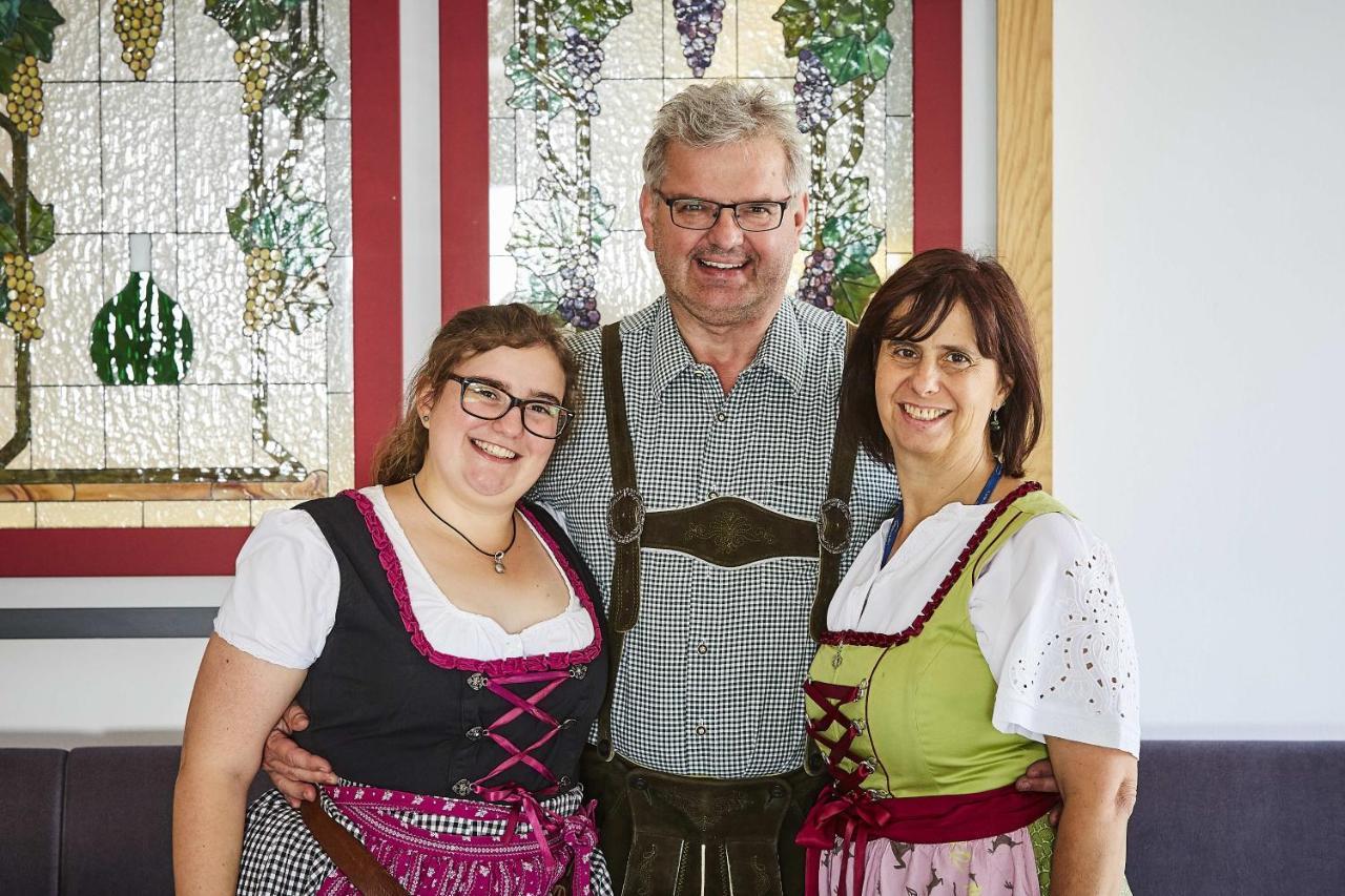 Weinmotel Simon 1 A Alzenau in Unterfranken Eksteriør billede