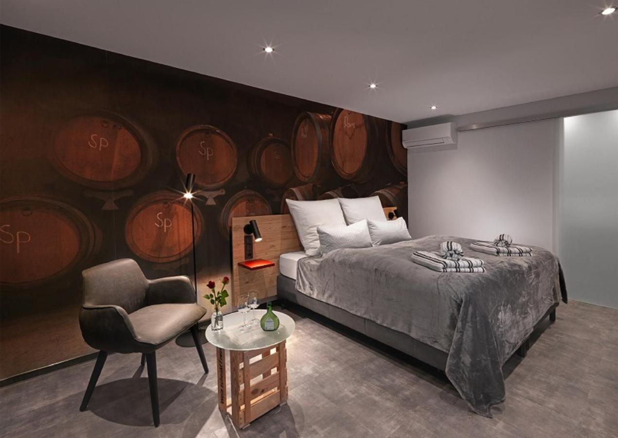 Weinmotel Simon 1 A Alzenau in Unterfranken Eksteriør billede
